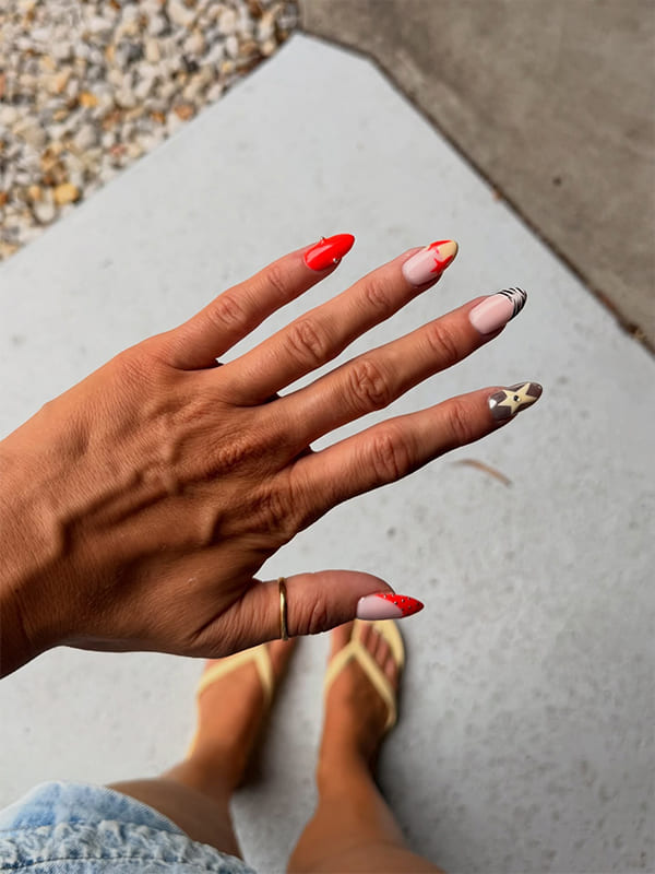 Elegant Almond Spring Nails with Pastel Colors