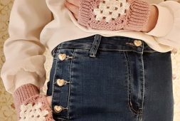 27-comfortable-and-free-crocheted-fingerless-glove-patterns-2019