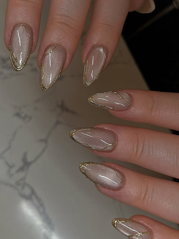 gold winter nail designs
