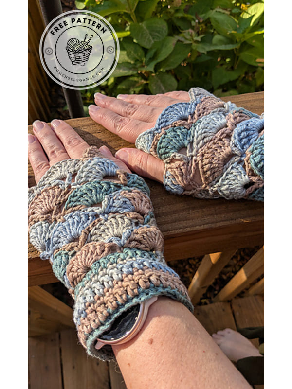 winter lacy crochet fingerless gloves pattern