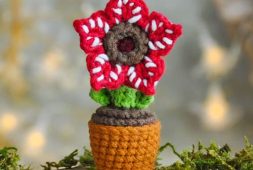 free-demogorgon-crochet-flower-amigurumi-pattern