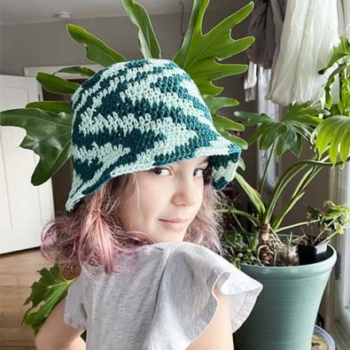 free-easy-wavy-crochet-bucket-hat-pattern