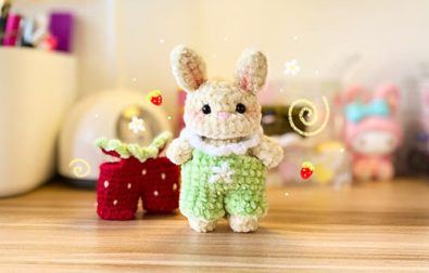 free-amigurumi-small-bunny-keychain-crochet-pattern