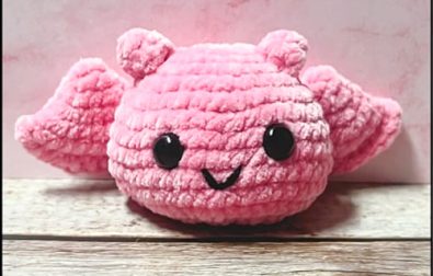 cute-mini-crochet-bat-free-amigurumi-pattern