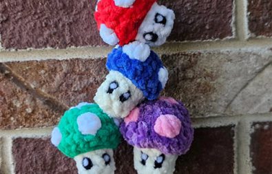 free-super-mario-mushroom-keychain-crochet-pattern