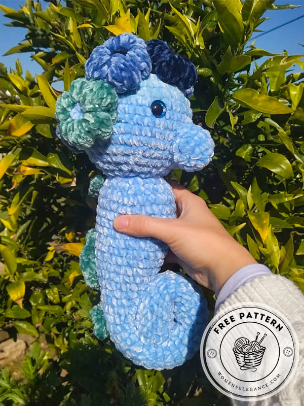 Seahorse with flowers crochet pattern (2)