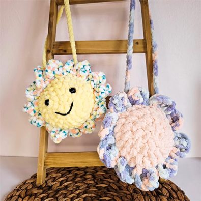 swinging-crochet-sunflower-with-purse-mod-free-pattern