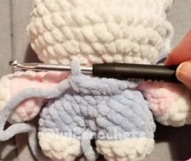 crochet-hello-kitty-overalls